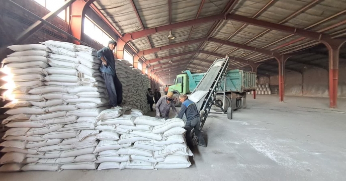 مقدار 210 تن کود کشاورزی به شهرستان آذرشهر ارسال شد