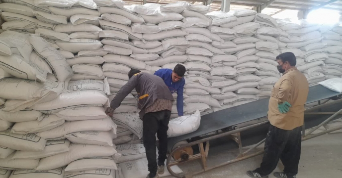 تأمین 1119 تن کود کشاورزی برای بهره‌برداران شهرستان مروست