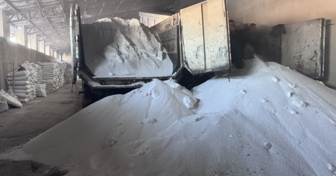 تامین میزان 200 تن کود اوره از مبدا بندرامام به مقصد کارگزاری در شهرستان سقز