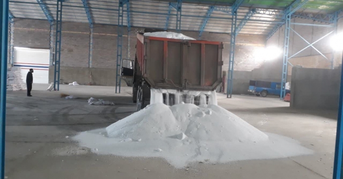 تامین 75 تن کود کشاورزی اوره از مبدا بندرامام به مقصد کارگزاری آقای امانی در شهرستان قروه