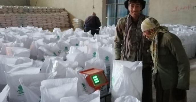 بازدید کمیته پایش کودی استان کردستان از روند کیسه گیری کود اوره در انبار سازمانی شهرستان بیجار