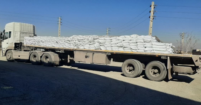 تامین وحمل 1600 تن کود اوره از پتروشیمی شیراز به کارگزاران استان تهران