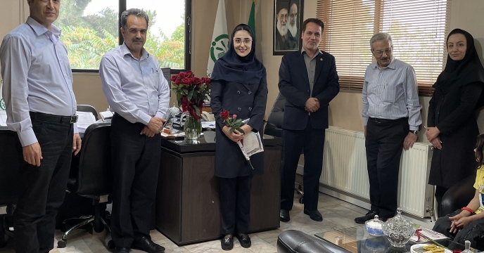 تقدیر از فاطمه راستین پور مسئول روابط عمومی و ارتباطات شرکت