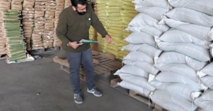 صورت برداری موجودی کود اوره در  استان مازندران