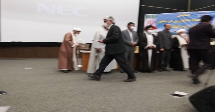 تقدیر از مقاله برتر مسئول روابط عمومی مازندران