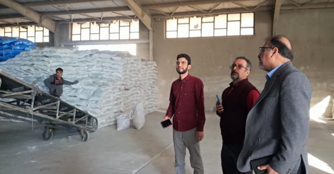 توزیع بیش از ۴ هزار تن کود یارانه‌ای در بخش‌های مختلف شهرستان کرمان