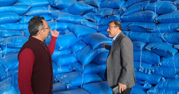 آمادگی بیش از 3200 تن کود برای حمایت از کشاورزان کرمانی