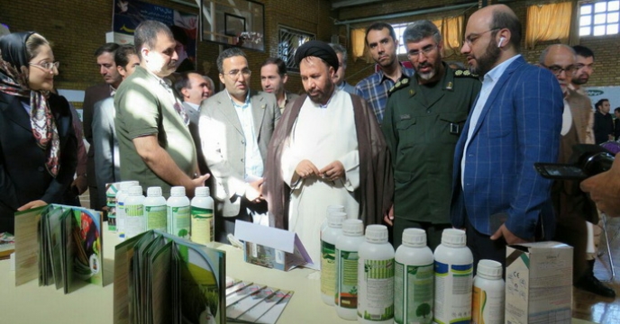 برگزاری نمایشگاه آموزشی ترویجی معرفی سبد کالای شرکت خدمات حمایتی کشاورزی در استان زنجان