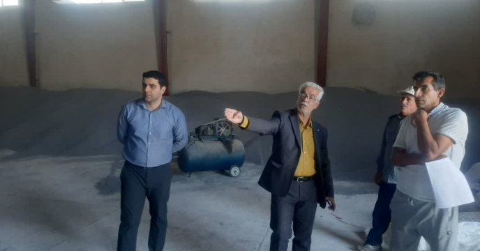 بازدید میدانی  مدیر شرکت خدمات حمایتی کشاورزی  لرستان از انبار مرکزی سراب چنگایی شهرستان خرم آباد