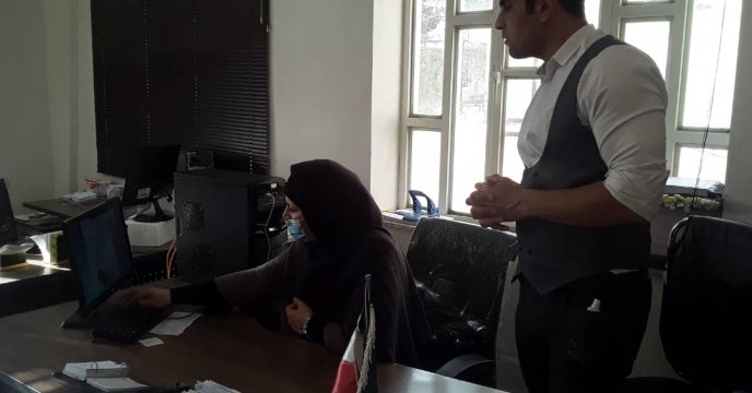  آموزش عملی حواله الکترونیک به کشاورز در سامانه ی حمل ونقل وتوزیع نهاده های کشاورزی  در ساختمان اداری شرکت خدمات حمایتی کشاورزی شعبه لرستان