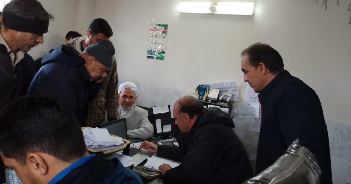 بازدید  کارشناس  فنی شرکت خدمات حمایتی  کشاورزی استات گلستان از مراکز توزیع بذر گندم در شهرستان بندر ترکمن