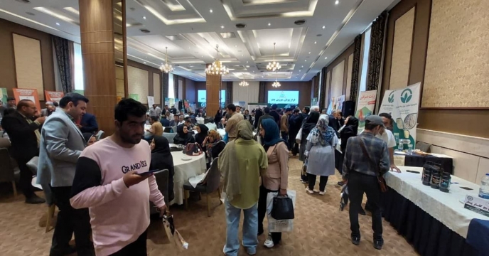 حضور جناب آقاي دکتر ترکمان معاون توسعه بازرگاني سازمان جهاد کشاورزي استان همدان در همايش آموزشي ترويجي و معرفي محصولات سبد کودي شرکت خدمات حمايتي کشاورزي 