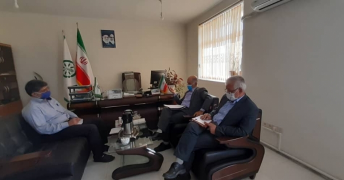 جلسه آقای مهندس افضلی با مدیر سازمان تعاونی روستایی