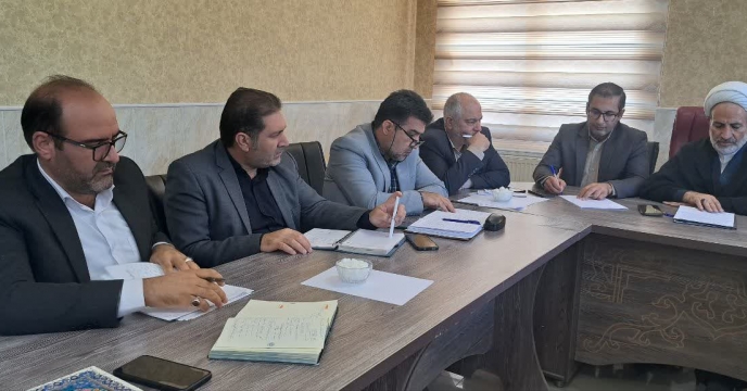  بررسی مسائل کشاورزی غرب استان اصفهان با حضور نماینده مجلس و مدیران جهاد کشاورزی