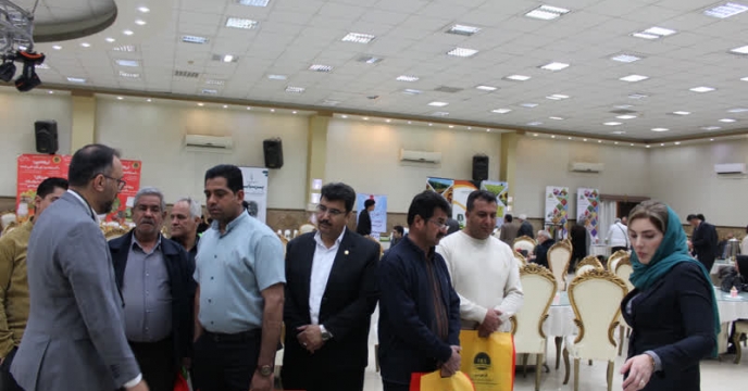 مدیر شرکت خدمات حمایتی کشاورزی استان در همایش بازاریابی کود استان یزد حضور داشت