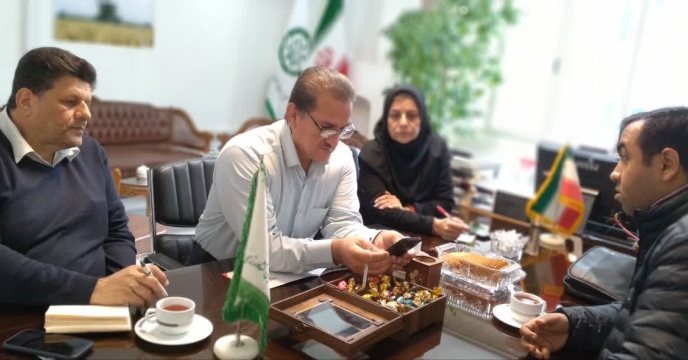 برگزاری جلسه با شرکت نام آوران کشت و صنعت ایرانیان در دفتر امور ماشین ها و ادوات کشاورزی