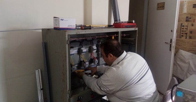 تعمیر و راه اندازی تابلو برق کارخانه بوجاری شرکت خدمات حمایتی کشاورزی استان کرمانشاه