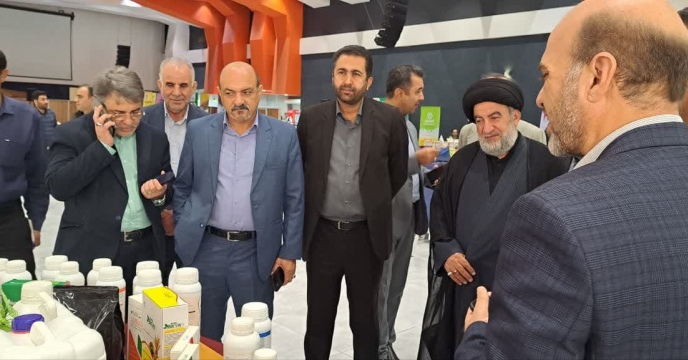 حضور قائم مقام رئيس سازمان و معاون برنامه ريزي اقتصادي درهمايش بازاريابي کود استان فارس