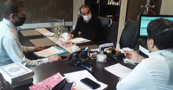 جلسه مشترک مدیر شرکت خدمات حمایتی کشاورزی لرستان و مسوولین بازرگانی وکمیسیون معاملات