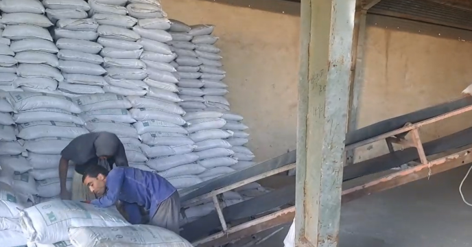 برای کشت محصولات زراعی در جنوب کرمان ،تعداد 24 هزارو 322 فقره حواله الکترونیکی در اختیار کشاورزان  قرار گرفت