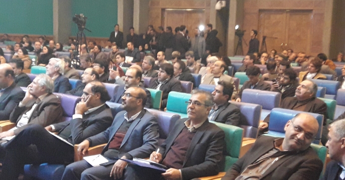 برگزاری همایش کشاورزی پایدار با حضور مسئولان کشوری و استانی در محل سالن همایش‌های اتاق بازرگانی ،صنایع ، معادن و کشاورزی اصفهان