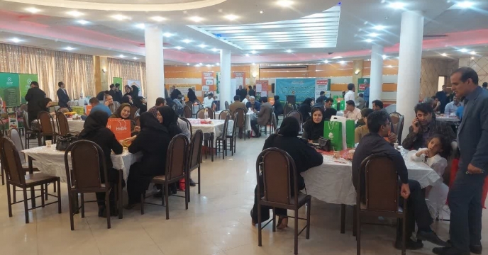 کارشناسان سازمان جهاد کشاورزي استان درهمايش آموزشي ترويجي و معرفي محصولات سبد کودي شرکت خدمات حمايتي کشاورزي استان لرستان