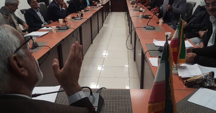 نشست مدیر شرکت خدمات حمایتی کشاورزی با کارگزاران لرستانی