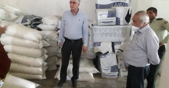 پیگیری و برخورد با  توزیع  کننده متخلف کودهای یارانه دار در شهرستان کاشان استان اصفهان