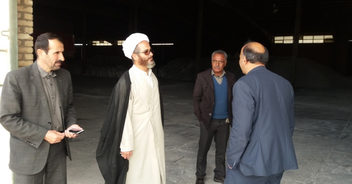 بازدید از وضعیت کیسه گیری و حمل کود اوره