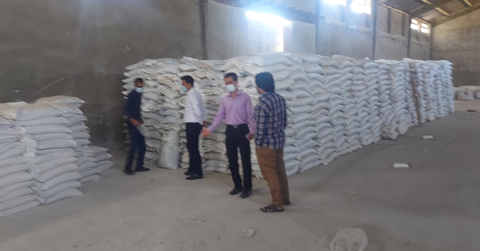 بازدید از انبار سازمانی کود و موجودی انواع کود شیمیایی