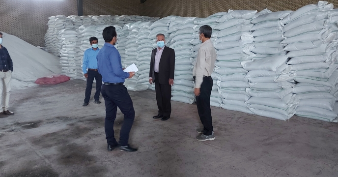 بازدید مدیر شرکت خدمات حمایتی کشاورزی استان بوشهر از انبار سازمانی کود بنداروز