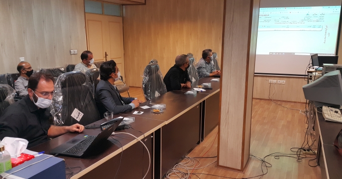 آموزش سامانه پایش مواد کودی به کارشناسان مراکز