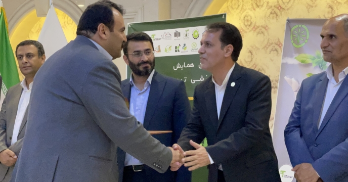 تجلیل از کارگزاران نمونه استانی