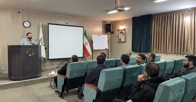 نشست صمیمی مسئول حراست خراسان رضوی با پرسنل حفاظت فیزیکی شرکت