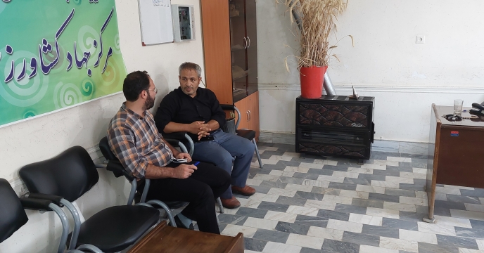 جلسه با رئیس مرکز خدمات جهاد کشاورزی قمرود