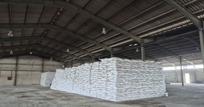 تأمین و توزیع کود یارانه‌ای در شهرستان رودان استان هرمزگان