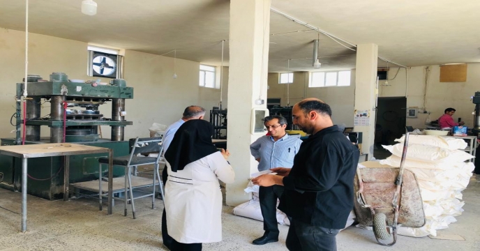 بازدید و شناسایی کارخانجات صنعتی مصرف کننده کود اوره صنعتی در استان فارس