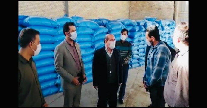 بازدید مدیر پایش و نظارت بر توزیع نهاده های کشاورزی و کارشناسان ستاد از روند اجرای طرح کشت قراردادی در استان فارس