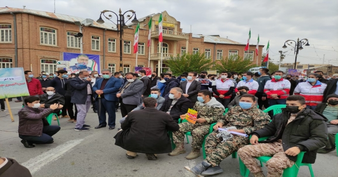 حضور مدیر شرکت خدمات حمایت کشاورزی آذربایجان غربی در مراسم گرد هم آیی روز 13 آبان