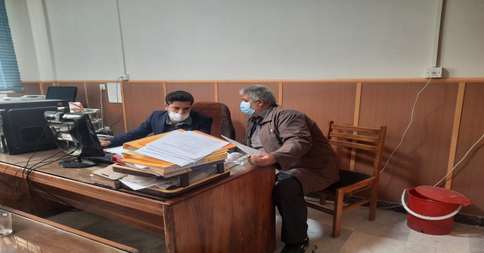 جلسه مسئول حراست شرکت خدمات حمایتی کشاورزی استان یزد با کارشناس زراعت سازمان جهاد کشاورزی استان یزد