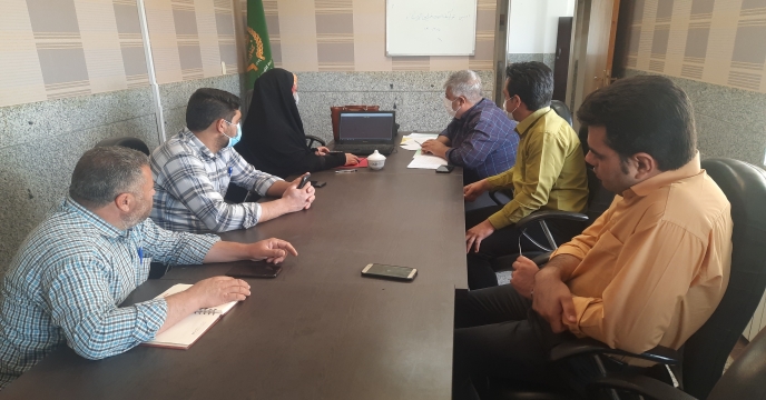 جلسه مسئول حراست و کارشناس کشاورزی شرکت خدمات حمایتی کشاورزی استان یزدبا کارگزاران شهرستان ابرکوه