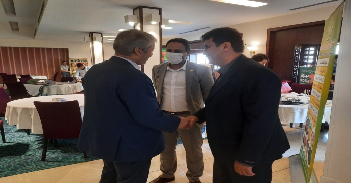 برگزاری همایش آموزشی ترویجی و معرفی سبد کودی در یزد