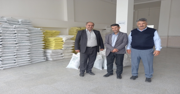 بازدید رئیس اداره بازرگانی و معاون مدیریت زراعت استان از انبار متقاضیان عاملیت توزیع کود در شهرستانهای ارومیه و میاندوآب