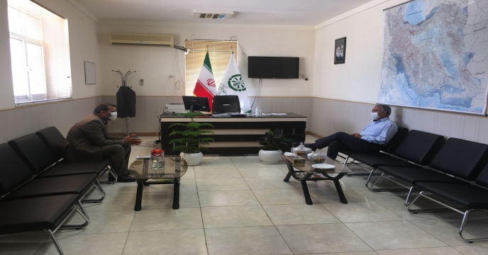 نشست صميمى مدیر شرکت با مدیر عامل اتحاديه تعاونی هاى تولید استان 