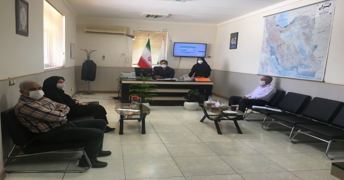 جلسه بررسی استعلام بهاء عملیات کیسه گیری، توزين و بارگیری ٤٠٠٠ تن كود شيميايى فله در بستر سامانه تدارکات الکترونیکی دولت 