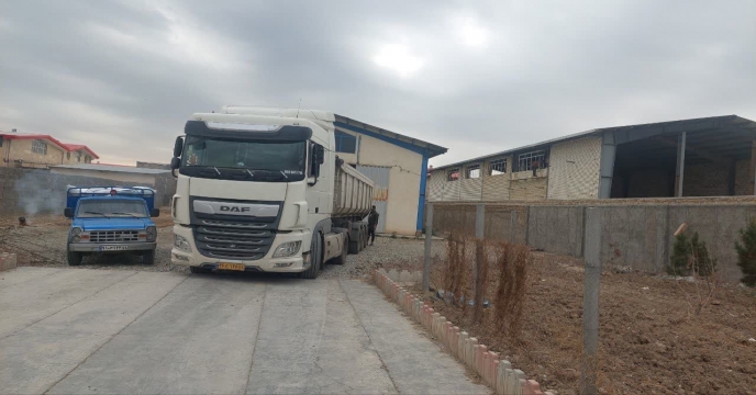 بازدید مدیرشرکت خدمات حمایتی کشاورزی استان تهران از وضعیت موجودی کود در انبارهای جنوب شرق استان تهران
