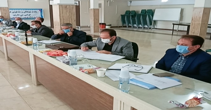 جلسه هماهنگی کشتهای پائیزه  شهرستانهای جنوب استان آذربایجان غربی در شهرستان مهاباد