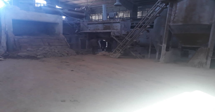 بازدید کارشناسان  استان از انبار کارخانه تولید کودهای شیمیایی آذر کیمیا اکسید درشهرستان میاندوآب 