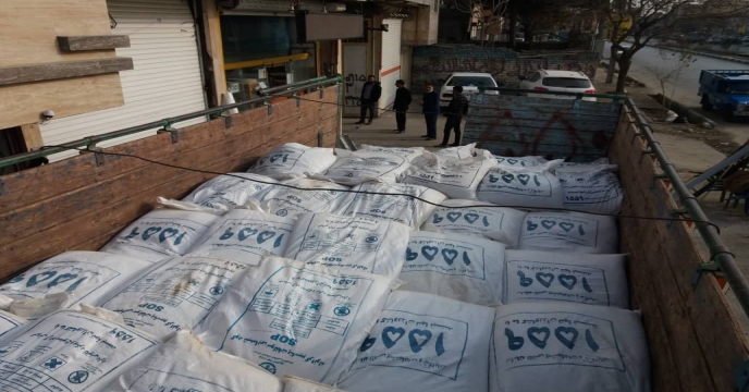 کشف دو محموله کود شیمیایی تقلبی در استان خراسان رضوی