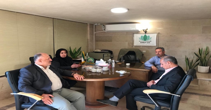 بازدید سرزده از کارگزاری آقای حسینی نصر